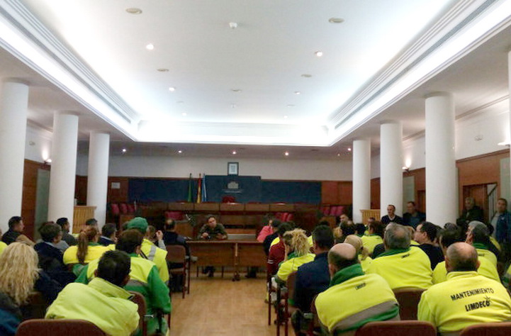 Limdeco desconvoca la huelga para Semana Santa tras alcanzar un pre acuerdo con el Ayuntamiento